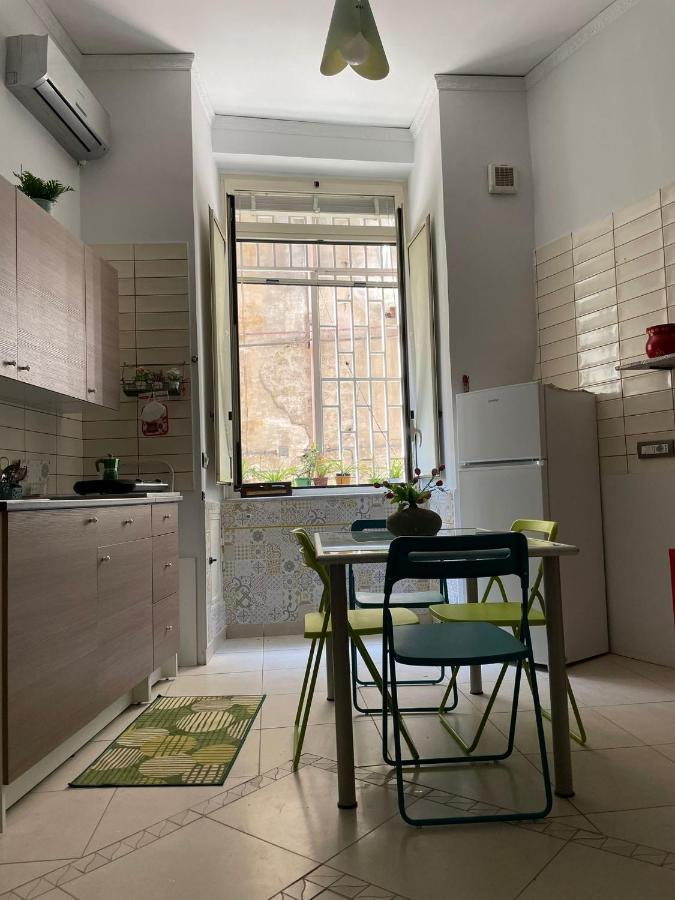 Colorful House Apartment Napoli Bagian luar foto